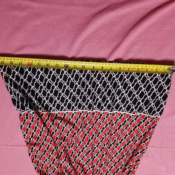 Nwot! Unique printed red & black dress - Picture 6 of 7